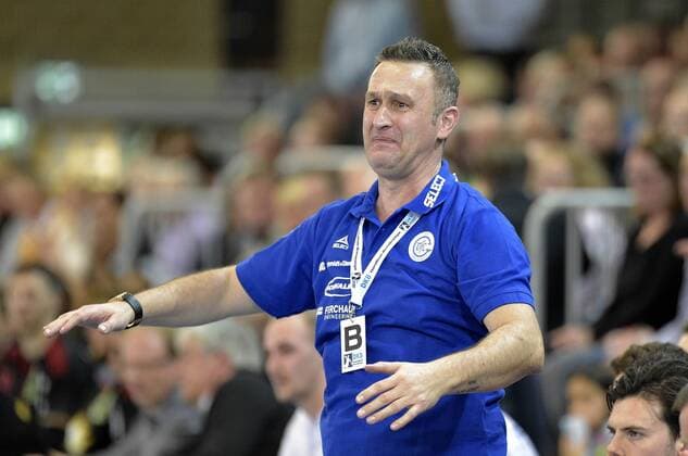 19-11-2017 pmk MZ154564 Handball Herren Bundesliga Saison 2017 2018 VfL Gummersbach Denis BAHTIJAREVIC -Trainer- Gummersbach