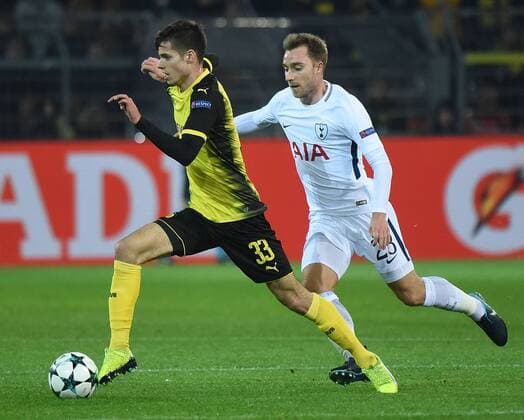 21.11.2017, xhbx, Fussball Champions League, Borussia Dortmund - Tottenham Hotspur, emspor, v.l. Julian Weigl (Borussia Dortmund), Christian Eriksen (Tottenham Hotspur) Dortmund