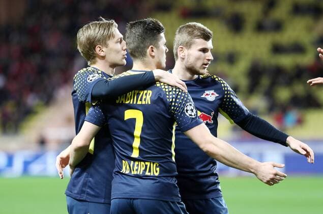 AS Monaco - RB Leipzig Fussball Champions League Monaco, 21.11.2017, Stade Louis II, Fussball, Champions League, Gruppe G, 5. Spieltag , AS Monaco vs. RB Leipzig , Leipziger Torjubel nach dem 0:1 durch Jorge (6, Monaco) Eigentor. Im Bild v.l.: Emil Forsberg (10, Leipzig), Marcel Sabitzer (7, Leipzig) und Timo Werner (11, Leipzig). ,
