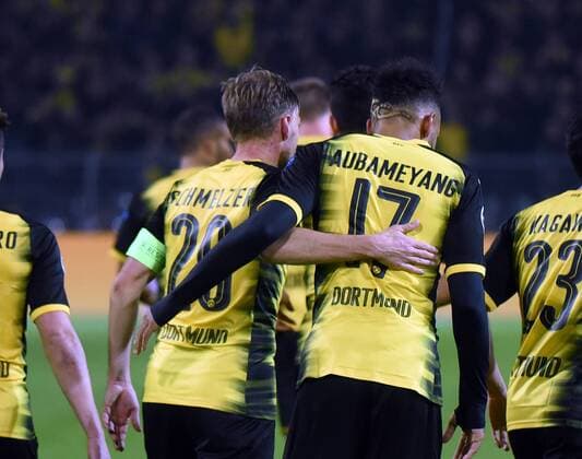 21.11.2017, xhbx, Fussball Champions League, Borussia Dortmund - Tottenham Hotspur, emspor, v.l. Torjubel, Goal celebration, celebrate the goal 1:0 Marcel Schmelzer (Borussia Dortmund), Pierre-Emerick Aubameyang (Borussia Dortmund) Dortmund