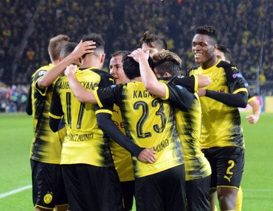 21.11.2017, xhbx, Fussball Champions League, Borussia Dortmund - Tottenham Hotspur, emspor, v.l. Goal scored, Tor zum 1:0 durch Pierre-Emerick Aubameyang (Borussia Dortmund) Dortmund
