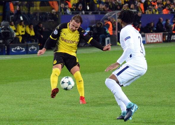 21.11.2017, xhbx, Fussball Champions League, Borussia Dortmund - Tottenham Hotspur, emspor, v.l. Mario Goetze (Borussia Dortmund), Danny Rose (Tottenham Hotspur) Dortmund