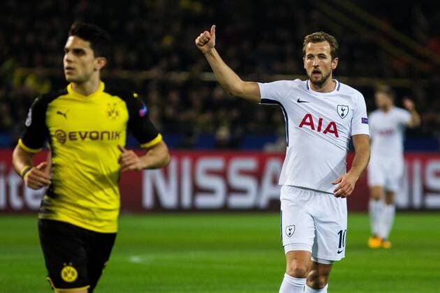 GER, UEFA CL, Borussia Dortmund (GER) vs Tottenham Hotspur (ENG) 21.11.2017, Signal Iduna Park, Dortmund, GER, UEFA CL, Borussia Dortmund (GER) vs Tottenham Hotspur (ENG), im Bild picture shows Harry Kane (Tottenham 10) bedankt sich,