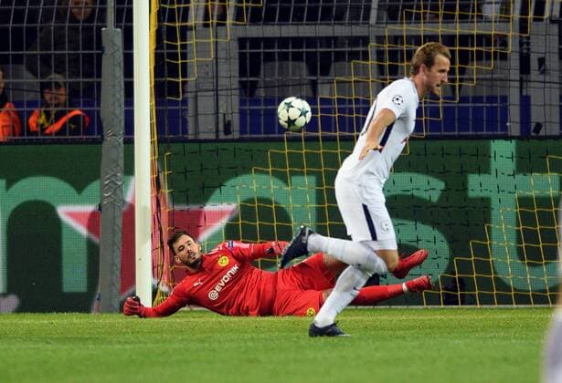 Championsleague: Borussia Dortmund - Tottenham Hotspur 21.11.2017. Tor zum 1:1 Ausgleich für Tottenham durch Harry Kane (vorne). Tw. Roman Bürki (BvB) am Boden).