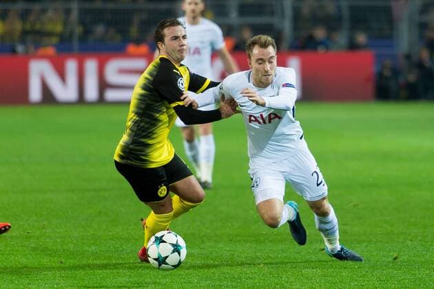 Dortmund, Deutschland 26.09.2017, UEFA Champions League - 2017 18 Season, Gruppenphase - Gruppe H - 5. Spieltag, BV Borussia Dortmund - Tottenham Hotspur, Mario Goetze (BVB) und Christian Eriksen (Totenham) im zweikampf ( DeFodi001