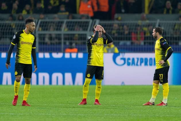 Bilder des Tages - SPORT Dortmund, Deutschland 26.09.2017, UEFA Champions League - 2017 18 Season, Gruppenphase - Gruppe H - 5. Spieltag, BV Borussia Dortmund - Tottenham Hotspur, Auba, Pierre-Emerick Aubameyang (BVB), Mario Goetze (BVB) und Gonzalo Castro (BVB) nach dem gegentreffer zum 1:2 enttaeuscht ( DeFodi001