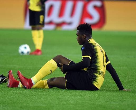 21.11.2017, xhbx, Fussball Champions League, Borussia Dortmund - Tottenham Hotspur, emspor, v.l. Dan-Axel Zagadou (Borussia Dortmund) verletzt, Verletzung, Dortmund