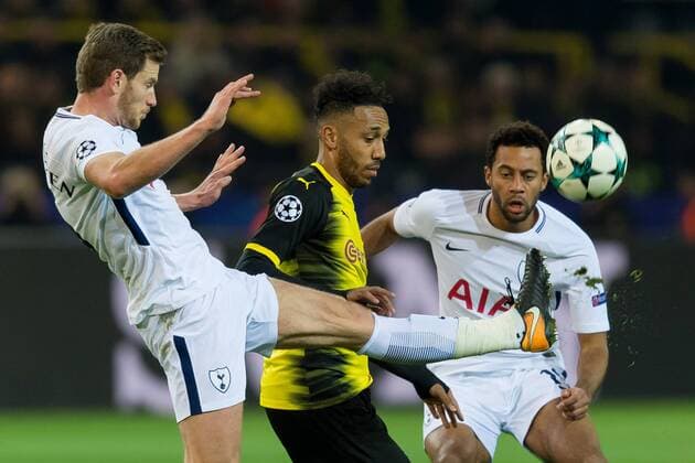 Dortmund, Deutschland 26.09.2017, UEFA Champions League - 2017 18 Season, Gruppenphase - Gruppe H - 5. Spieltag, BV Borussia Dortmund - Tottenham Hotspur, Eric Dier (Totenham) und Auba, Pierre-Emerick Aubameyang (BVB) im zweikampf ( DeFodi001