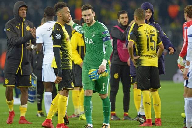 Dortmund, Deutschland 26.09.2017, UEFA Champions League - 2017 18 Season, Gruppenphase - Gruppe H - 5. Spieltag, BV Borussia Dortmund - Tottenham Hotspur,-> GoalkeeperHugo Lloris (Tottenham), rechts troestet Auba, Pierre-Emerick Aubameyang (BVB), links ( DeFodi521