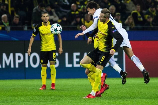 GER, UEFA CL, Borussia Dortmund (GER) vs Tottenham Hotspur (ENG) 21.11.2017, Signal Iduna Park, Dortmund, GER, UEFA CL, Borussia Dortmund (GER) vs Tottenham Hotspur (ENG), im Bild picture shows Andrey Yarmolenko (Borussia Dortmund 9) gegen Dele Alli (Tottenham 20),