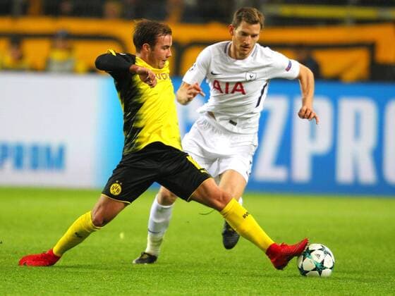 Borussia Dortmund v Tottenham Hotspur UEFA Champions League Mario Gotze of Borussia Dortmund and Jan Vertonghen of Tottenham Hotspur during the UEFA Champions League match at Signal Iduna Park, Dortmund Content Not Available For UK Newspapers Copyright: xYannisxHalasx FIL-10982-0072