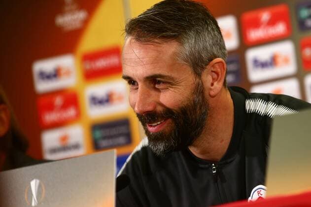 SOCCER - EL, RBS vs Vitoria, preview SALZBURG,AUSTRIA,22.NOV.17 - SOCCER - UEFA Europa League, Red Bull Salzburg vs Vitoria Guimaraes SC, preview, press conference PK Pressekonferenz of RBS. Image shows head coach Marco Rose (RBS). GEPAxpictures xFelixxRoittner