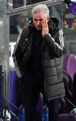 22.11.2017, xjhx, Fussball Champions League, RSC Anderlecht - FC Bayern Muenchen emspor, v.l. Jupp Heynckes (Trainer FC Bayern Muenchen) gibt Anweisungen, gestikuliert, mit den Armen gestikulieren gives instructions, gesticulate. Anderlecht