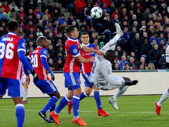 FC Basel v Manchester United ManU UEFA Champions League Romelu Lukaku of Manchester United attempts a bicycle kick during the UEFA Champions League match at St. Jakob-Park, Basel Content Not Available For UK Newspapers Copyright: xYannisxHalasx FIL-10987-0023