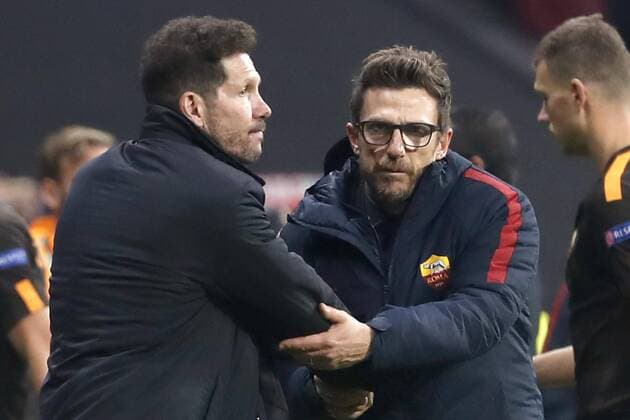 Atletico de Madrid s coach Diego Simeone (L) and Roma s Eusebio Di Francesco greet each other during the UEFA Champions League secnd leg groups phase match between Atletico de Madrid and Roma at the Wanda Metropolitano Stadium in Madrid, Spain, 22 November 2017. Atletico de Madrid vs. Roma !ACHTUNG: NUR REDAKTIONELLE NUTZUNG!  Copyright: xJavierxLizonx MAD026 20171122-636469886842534677