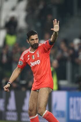 November 22, 2017 - Turin, Italy - Juventus goalkeeper Gianluigi Buffon (1) after the Uefa Champions League group stage football match n.5 JUVENTUS - BARCELONA on 22 11 2017 at the Allianz Stadium in Turin, Italy. Juventus v FC Barcelona Barca - UEFA Champions League  - ZUMAn230 20171122_zaa_n230_314 Copyright: xMatteoxBottanellix