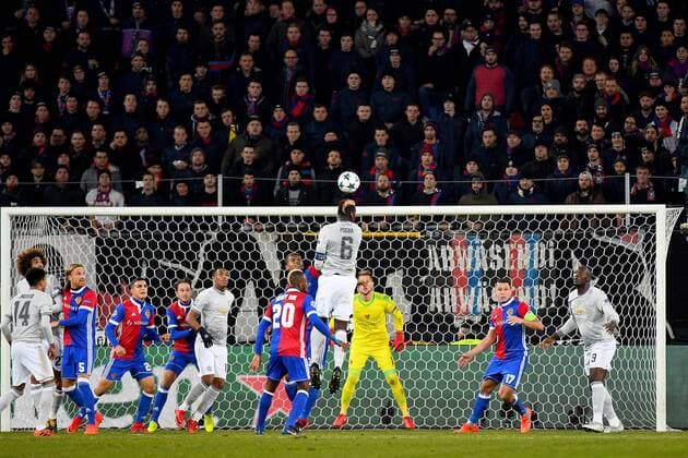 22nd November 2017, St Jakob-Park, Basel, Switzerland; UEFA Champions League, FC Basel versus Manchester United ManU Paul Pogba of Manchester United heads the ball goalwards  ActionPlus11954888