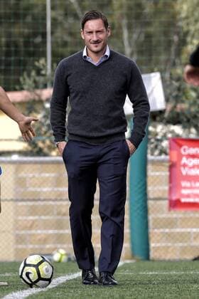 Francesco Totti Roma 23 12 2017. Totti Soccer School. Partita contro la violenza sulle donne in memoria di Sara di Pietrantonio. Rome November 23rd 2017. Totti Soccer School. Friendly soccer match fight violence against women. Foto Samantha Zucchi Insidefoto SamanthaxZucchi