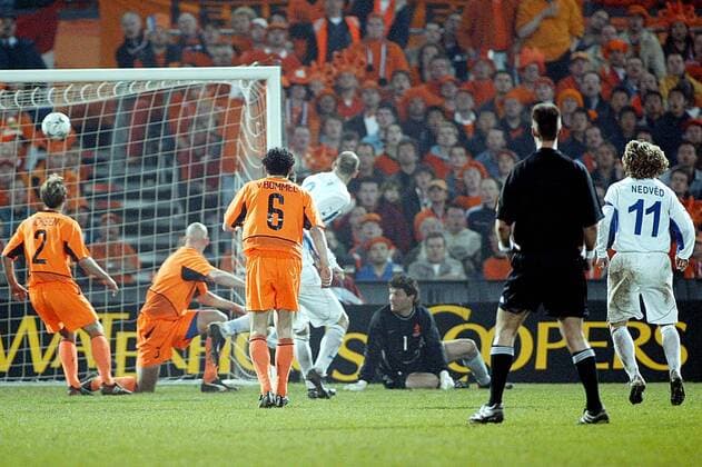 Rotterdam , 29-03-2003, Nederland - Tjechie 1-1. kwalificatie voor Euro2004. koller maakt de gelijkmaker, ronald waterreus is kansloos nederland - portugal