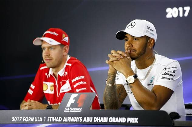 Motorsports: FIA Formula One World Championship WM Weltmeisterschaft 2017, Grand Prix of Abu Dhabi, 5 Sebastian Vettel (GER, Scuderia Ferrari), 44 Lewis Hamilton (GBR, Mercedes AMG Petronas F1 Team), Abu Dhabi United Arab Emirates
