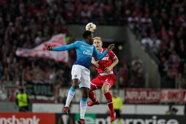Bilder des Tages - SPORT Koeln, Rhein Energie Stadion, 13.02.2016, Fußball, UEFA Europa League, FC Koeln - FC Arsenal Bild: Kopfballduell, vo.Danny Welbeck (FC Arselnal, 23),hi.Frederik Sörensen (FC Köln, 4) Copyright: HMBxMedia ThomasxJäger