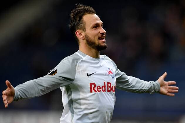 SOCCER - EL, RBS vs Vitoria SALZBURG,AUSTRIA,23.NOV.17 - SOCCER - UEFA Europa League, Red Bull Salzburg vs Vitoria Guimaraes SC. Image shows the rejoicing of Andreas Ulmer (RBS). GEPAxpictures xFlorianxErtl