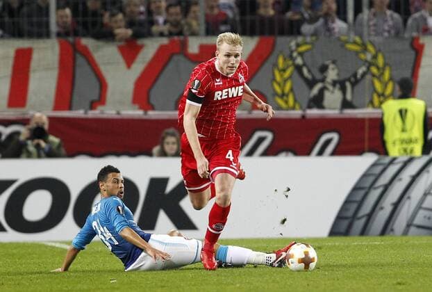 Köln, RheinEnergieStadion, 23.11.17: Frederik Sörensen (1.FC Köln) (R) gegen Francis Coquelin (Arsenal London) im Europaleague Spiel zwischen 1.FC Köln vs. Arsenal London in der Saison 2017 2018.