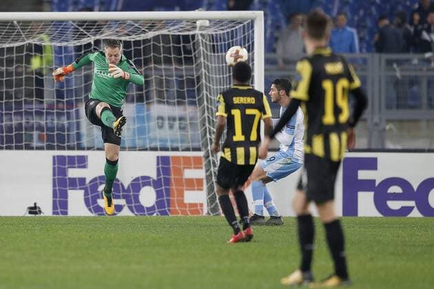 ROME, 23-11-2017 , Stadio Olympico , Europa League , seizoen 2017 2018 Lazio Roma - Vitesse. Vitesse-Remko Pasveer 22 in actie. Lazio Roma - Vitesse  x1824589x