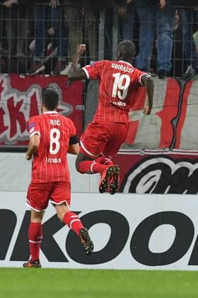 GER, 1. FC Köln (GER) vs. FC Arsenal (ENG) 23.11.2017, RheinEnergieSTADION, Köln, Europa Leaque, Gruppenphase, 5. Spieltag, GER, 1. FC Köln (GER) vs. FC Arsenal (ENG) im Bild: Sehrou Guirassy (FC Köln 19), freut sich über sein Tor zum 1:0