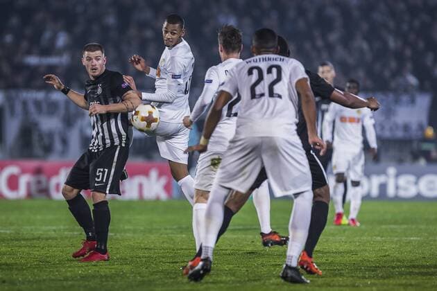 23rd November 2017, Partizan Stadium, Serbia, Belgrade; UEFA Europa League, Partizan versus Young Boys; Forward Ognjen Ozegovic of Partizan in action against Midfielder Djibril Sow of Young Boys  ActionPlus11955159