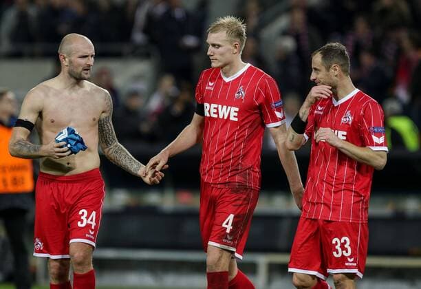 Koeln, Rhein Energie Stadion, 13.02.2016, Fußball, UEFA Europa League, FC Koeln - FC Arsenal Bild: li.Konstantin Rausch (FC Köln, 34),mi.Frederik Sörensen (FC Köln, 4) klatschen nach dem Sieg ab. re.Matthias Lehmann (FC Köln, 33) Copyright: HMBxMedia ThomasxJäger