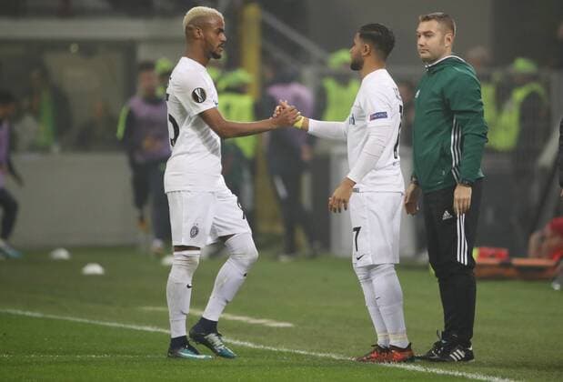 SOCCER - EL, Milan vs A.Wien MILAN,ITALY,23.NOV.17 - SOCCER - UEFA Europa League, AC Milan vs FK Austria Wien. Image shows Felipe Augusto Rodrigues Pires and Ismael Tajouri (A.Wien). GEPAxpictures xAndreasxPranter