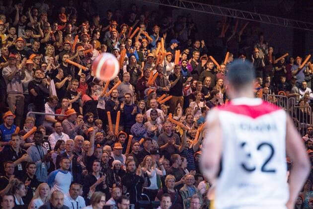 GER, Qualifikation Basketball WM 2019 Deutschland vs. Georgien 24.11.2017, Arena, Chemnitz, GER, Qualifikation Basketball WM 2019 Deutschland vs. Georgien, im Bild Johannes Thiemann ( 32, Deutschland),