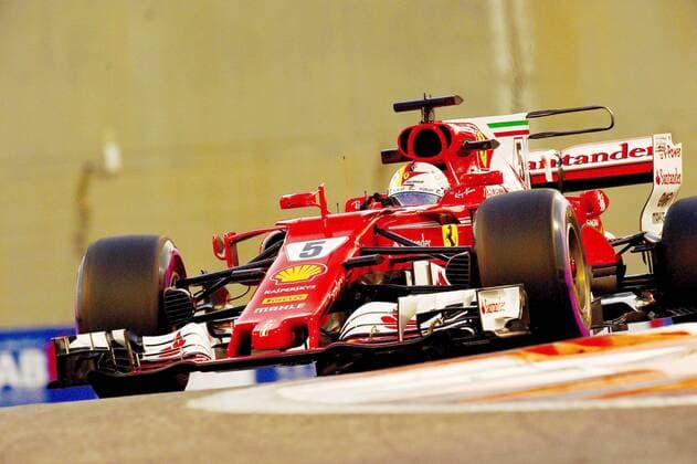 Sebastian Vettel (GER 5), Scuderia Ferrari, Grosser Preis von ABU DHABI 2017, 2tes Freies Training, Motorsport, Formel 1, 24.11.2017, ABU DHABI Copyright: xEIBNER JERRYxANDREx EP_JAE