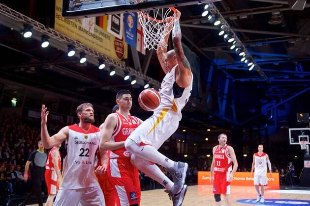 Basketball Chemnitz 24.11.2017 FIBA World Cup Qualifiers Europe WM Qualifikation Europa Deutschland (GER) - Georgien (GEO) Maik Zirbes (Deutschland, No.33)