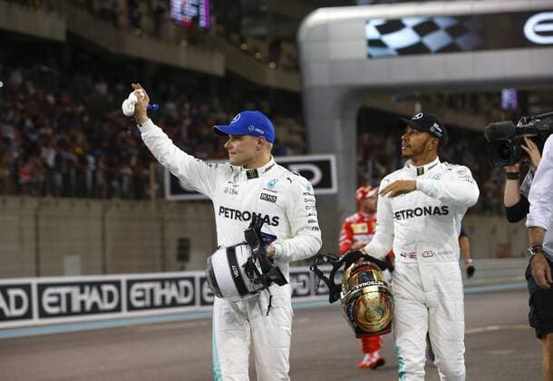Motorsports: FIA Formula One World Championship WM Weltmeisterschaft 2017, Grand Prix of Abu Dhabi, 77 Valtteri Bottas (FIN, Mercedes AMG Petronas F1 Team), 44 Lewis Hamilton (GBR, Mercedes AMG Petronas F1 Team), Abu Dhabi United Arab Emirates