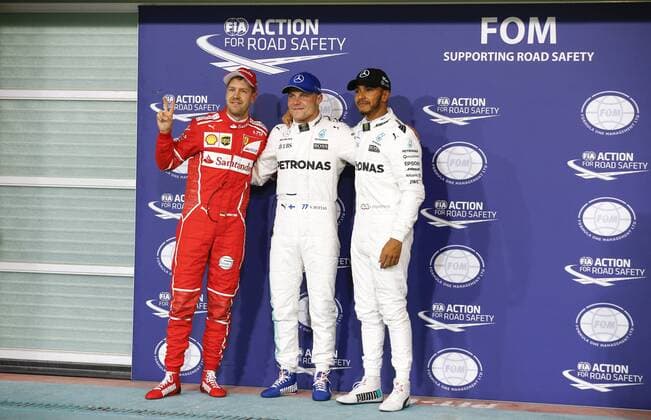 Motorsports: FIA Formula One World Championship WM Weltmeisterschaft 2017, Grand Prix of Abu Dhabi, 5 Sebastian Vettel (GER, Scuderia Ferrari), 77 Valtteri Bottas (FIN, Mercedes AMG Petronas F1 Team), 44 Lewis Hamilton (GBR, Mercedes AMG Petronas F1 Team), Abu Dhabi United Arab Emirates