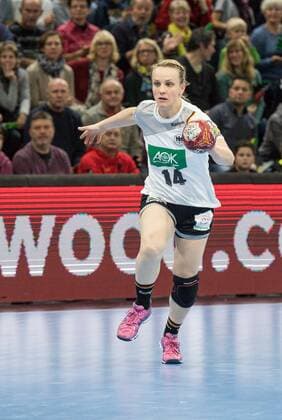 GER, HB Damen, FSP, Deutschland (GER) vs. Island (ISL) 25.11.2017, BallsportARENA, Dresden, GER, HB Damen, FSP, Deutschland (GER) vs. Island (ISL), im Bild Stella Kramer ( 14, Deutschland),