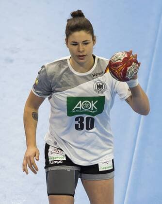 25. November 2017, Deutschlands Jennifer Rode, Handball, Vorbereitungsspiel auf die Weltmeisterschaft Dezember in Deutschland, Handball World Cup, Deutschland - Island 32:19, in Dresden, c