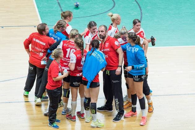 Auszeit, im Spiel, Spreefuexxe Berlin vs TG Nuertingen, 25.11.2017 , Berlin Copyright: xUwexKoch xEibner-Pressefotox EP_ukh