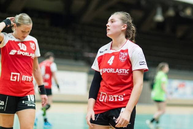 Enttaeuscht, v.l. Verena Breidert (Nuertingen 10), Nina Fischer (Nuertingen 4), im Spiel, Spreefuexxe Berlin vs TG Nuertingen, 25.11.2017 , Berlin Copyright: xUwexKoch xEibner-Pressefotox EP_ukh