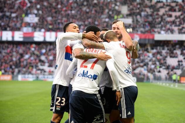 29 LUCAS TOUSART (ol) - 23 KENNY TETE (ol) - JOIE FOOTBALL : Nice vs Lyon - Ligue 1 Conforama - 26 11 2017 FEP Panoramic 