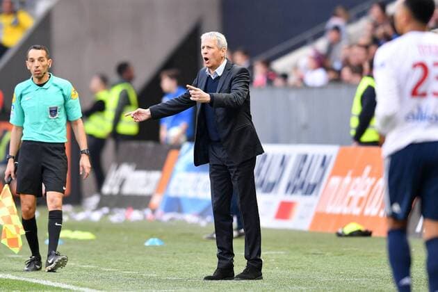 LUCIEN FAVRE (ENTRAINEUR NICE) FOOTBALL : Nice vs Lyon - Ligue 1 Conforama - 26 11 2017 FEP Panoramic 