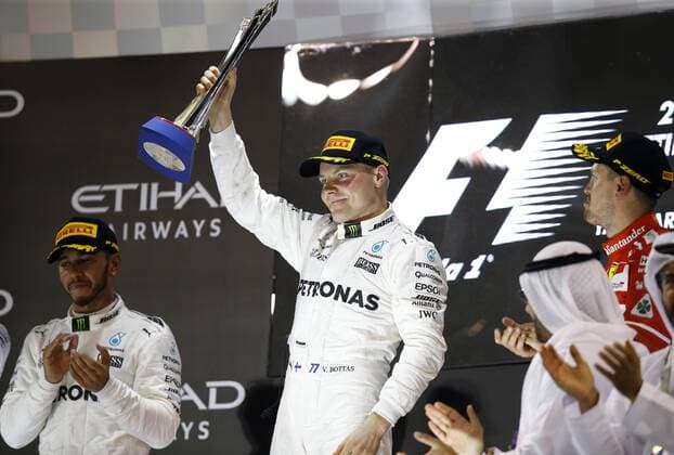 Motorsports: FIA Formula One World Championship WM Weltmeisterschaft 2017, Grand Prix of Abu Dhabi, 44 Lewis Hamilton (GBR, Mercedes AMG Petronas F1 Team), 77 Valtteri Bottas (FIN, Mercedes AMG Petronas F1 Team), 5 Sebastian Vettel (GER, Scuderia Ferrari), Abu Dhabi United Arab Emirates