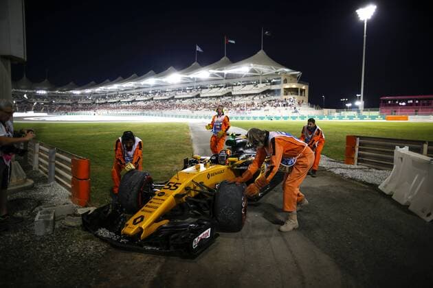 Motorsports: FIA Formula One World Championship WM Weltmeisterschaft 2017, Grand Prix of Abu Dhabi, 55 Carlos Sainz Junior (ESP, Renault F1 Team), Abu Dhabi United Arab Emirates