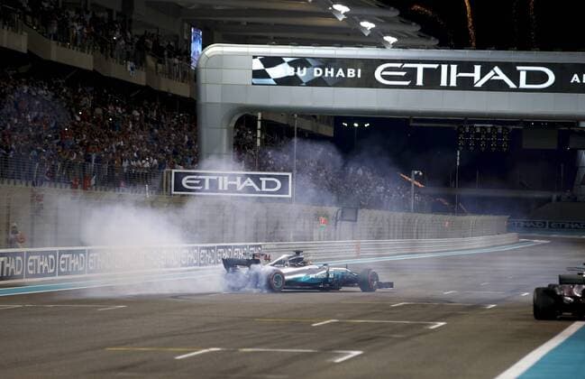 Motorsports: FIA Formula One World Championship WM Weltmeisterschaft 2017, Grand Prix of Abu Dhabi, 44 Lewis Hamilton (GBR, Mercedes AMG Petronas F1 Team), Abu Dhabi United Arab Emirates
