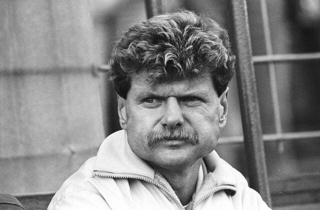 WOB VfL bei Arminia Hannover am 01.10.1983. Hier VfL Wolfsburg Trainer Wilfried Kemmer.