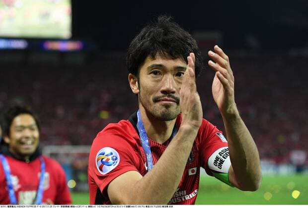 Yuki Abe (Reds), NOVEMBER 25, 2017 - Football Soccer : Yuki Abe of Urawa Reds acknowledges fans after winning the AFC Champions League Final 2nd leg match between Urawa Red Diamonds 1-0 Al-Hilal at Saitama Stadium 2002 in Saitama, Japan. Noxthirdxpartyxsales  (mmcb009139)