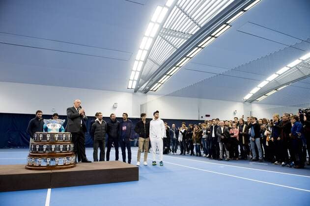 Tennis, Pressetermin französischer Tennisverband FFT Bernard Giudicelli - president FFT et les joueurs de l equipe de France TENNIS : l Equipe de France de Tennis a la rencontre des salaries de la FFT - Paris - 27 11 2017 JBAutissier Panoramic 