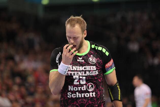 Handball Champions League Gruppe B 2017 2018 - SG Flensburg-Handewitt vs. THW Kiel Henrik Toft Hansen (Flensburg) enttäuscht enttaeuscht , niedergeschlagen, unzufrieden . Flens Arena Hamburg Foto: Frank Schoof